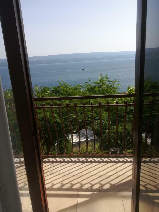 Apartmani Ujdur Omiš Eksteriør bilde