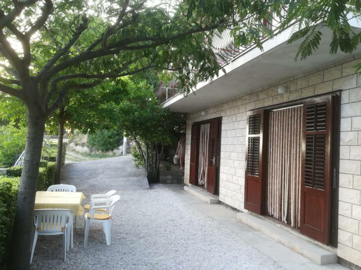 Apartmani Ujdur Omiš Eksteriør bilde