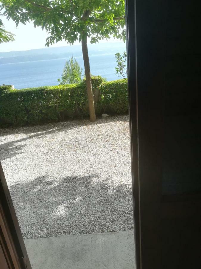 Apartmani Ujdur Omiš Eksteriør bilde