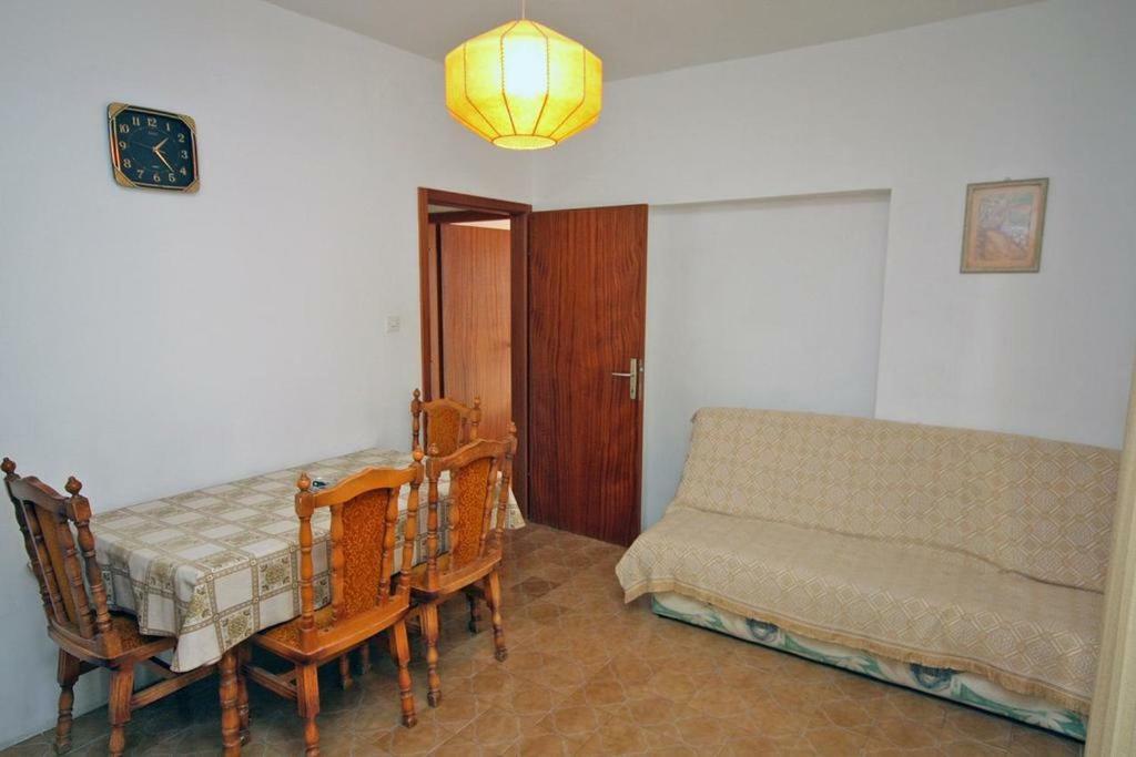 Apartmani Ujdur Omiš Eksteriør bilde