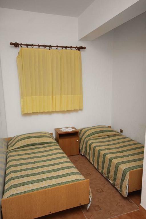 Apartmani Ujdur Omiš Eksteriør bilde